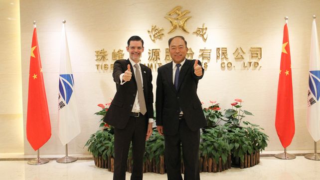 La empresa de China anunció la importante inversión en dos proyectos de exploración de litio en Salta