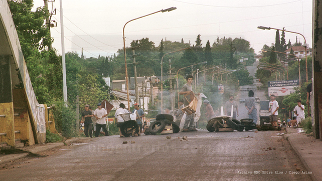 Fotos: Así fue el 20 de diciembre de 2001 en Paraná