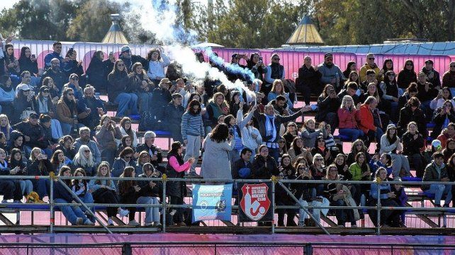 Juegos Suramericanos: Las Leonas ganaron y se desató la fiesta celeste y blanca en Santa Fe