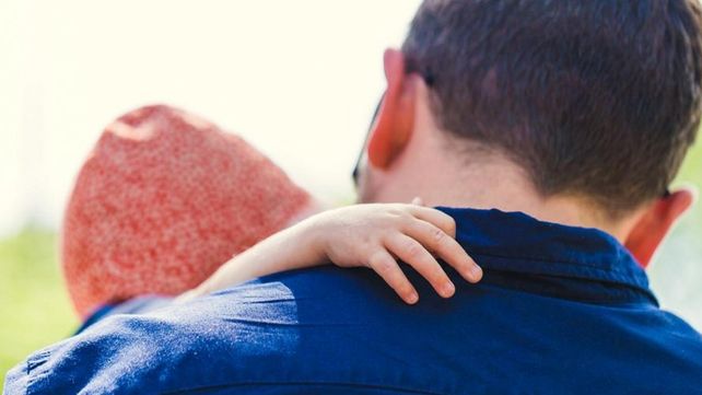 Multan a una madre por no permitir a su ex ver a su hijo