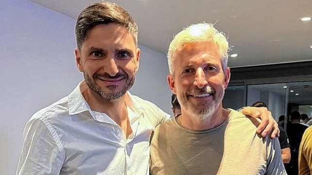 El candidato de la oposición se alzó con un amplio triunfo. Maximiliano Pullaro asumirá en reemplazo del gobernador Perotti.