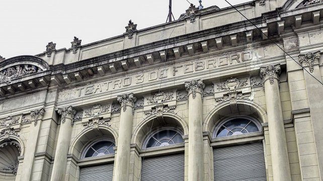 El Teatro 3 de Febrero fue sede del primer Paraná Debate donde se encontraron los candidatos a la Intendencia de Paraná. Ideas