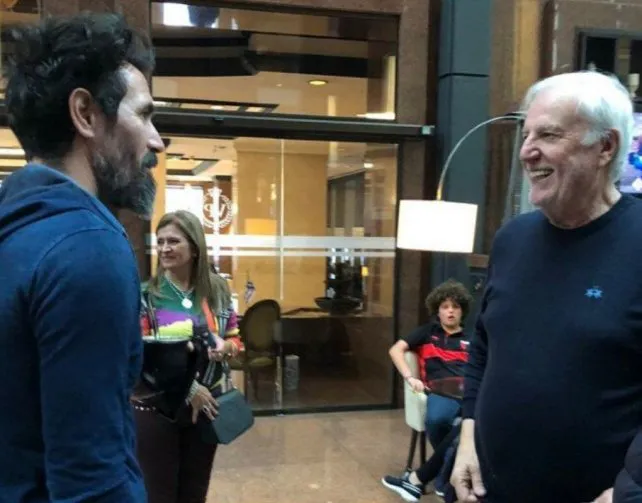 Eduardo Domínguez finalizaría este viernes la cuarentena y luego se juntará con Vignatti.