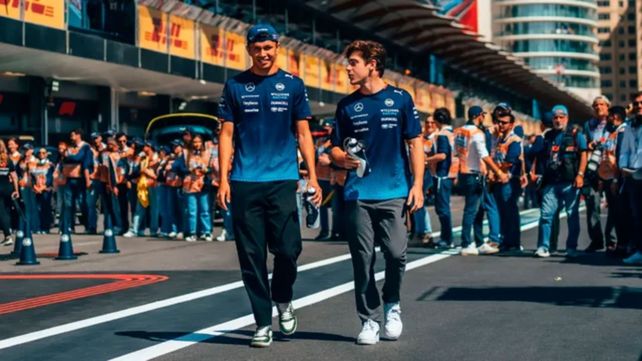 Franco Colapinto junto a Alex Albon