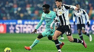 Udinese y Hellas Verona igualaron 1 a 1, en el partido que marcó el cierre de la 20ª fecha de la Serie A de Italia.