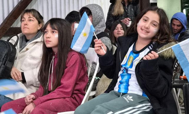 La expansión demográfica de Roldán obligó a dar respuestas rápidas a la demanda educativa.