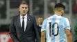 Medido. El Patón no se mostró conforme ni fastidiado por el nuevo empate argentino.