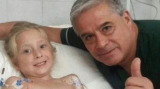 Joaquina fue visitada días atrás por Víctor Paz, el doctor que le salvó la vida.