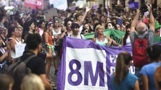 8M: Rosario marchó en otro día de lucha por la igualdad género