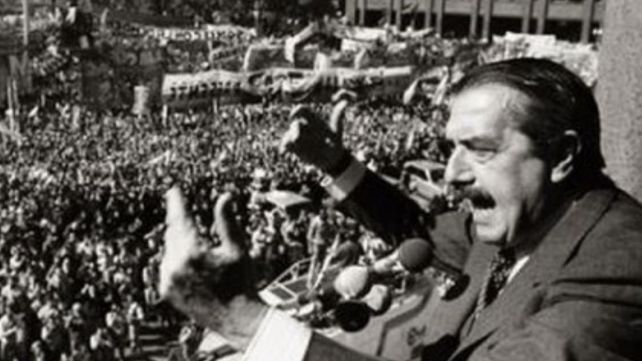El 30 de octubre de 1983 Raúl Alfonsín fue electo presidente de la Nación tras casi ocho años de dictadura militar.