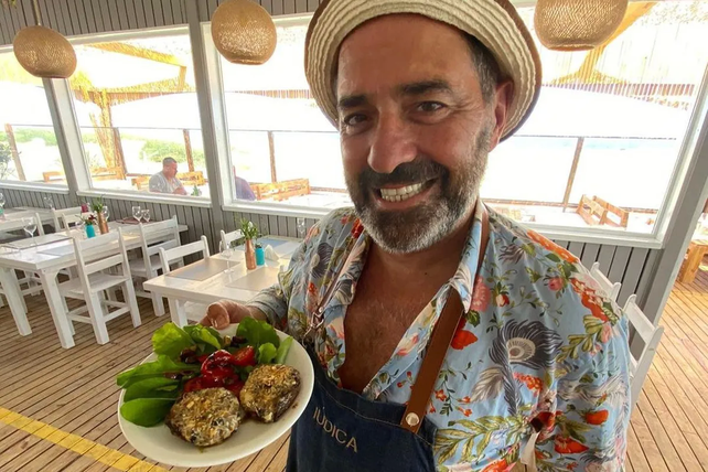 Mariano Iúdica se puso un restorán en la costa pero enseguida lo criticaron por los altos precios de la carta.