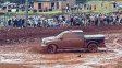 Accidente en exhibición de 4x4 en Misiones: camioneta embistió al público. Accidente en exhibición de 4x4 en Misiones: camioneta embistió al público.