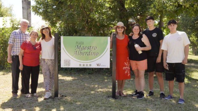 En el corazón de Villa Urquiza inauguraron la plaza Maestro Alberdino