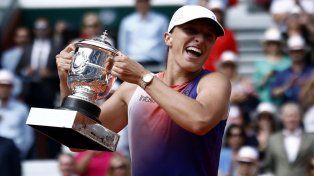 Iga Swiatek derrotó a Jasmine Paolini y se quedó otra vez con Roland Garros