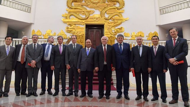 Lifschitz: Si Argentina tiene una salida será con las exportaciones