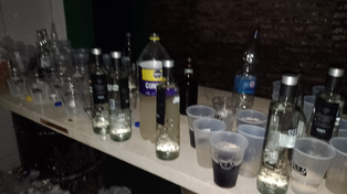 Rosario: desbaratan fiesta clandestina con 150 personas y graves faltas de seguridad en Ovidio Lagos