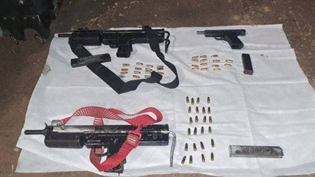 Violencia narco en Paraná: la Policía secuestró ametralladoras en operativo