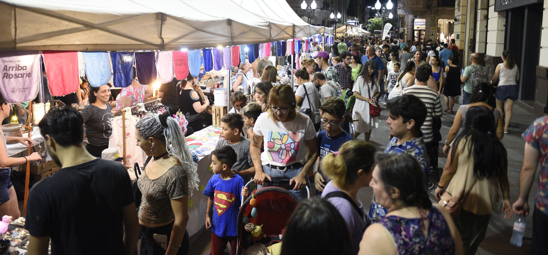 Noche de las Peatonales triplicó la facturación de la última edición