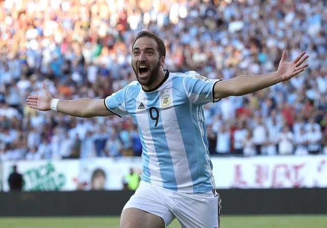El delantero Gonzalo Higuaín le dijo adiós al fútbol.