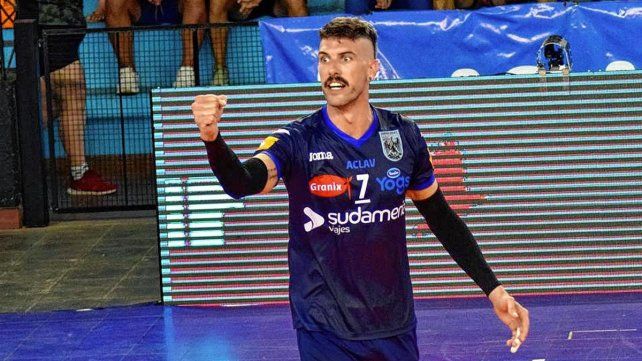 Facundo Conte aseguró su presencia una temporada más con la camiseta de Ciudad Vóley.