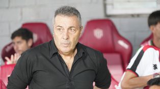 El entrenador de Newells, Frank Kudelka empieza a trabajar pensando en Instituto
