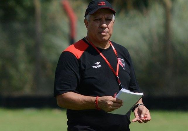 Gallego dejó de ser el DT de Newells