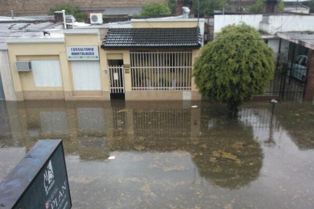 Diluvio en Santa Fe: cayeron 185mm y se suspendieron las clases