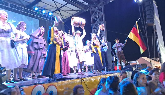 Tres noches a pura fiesta con cerveza artesanal y gastronomía regional en El Trébol
