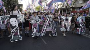 Por sus derechos, en Rosario, en la 16ª Marcha del Orgullo que convocó a miles de personas. 