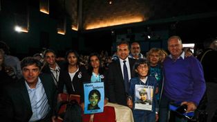 El ministro de Transporte celebró la aprobación de la ley con los familiares de las víctimas de siniestros viales.