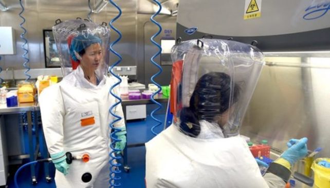 Un equipo científico de la OMS visitó el laboratorio chino acuado de liberar el coronavirus.&nbsp;