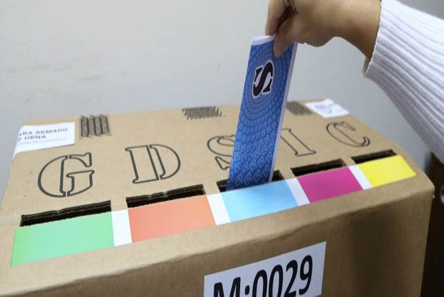 Este domingo votarán más de 2.500.000 de santafesinos que elegirán entre 17.000 candidatos