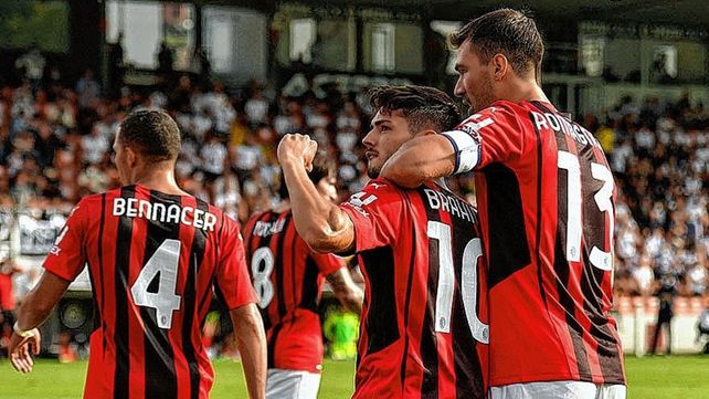Milan quiere seguir en lo más alto de la Serie A de Italia cuando reciba este sábado a Empoli.