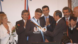 La foto histórica de la asunción de Binner como gobernador y un discurso con avisos de cambios