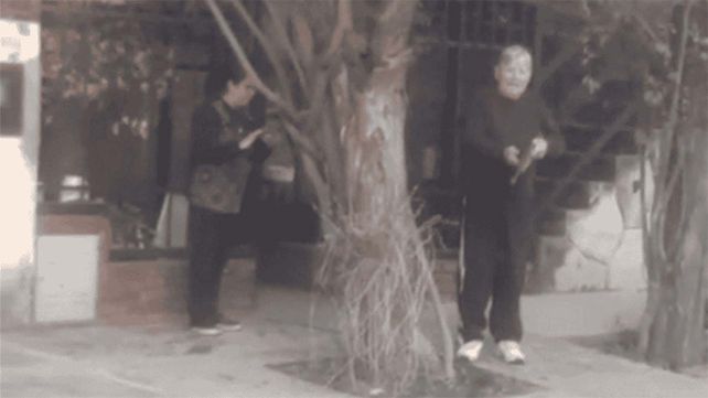 Omar Vecchi alcanzó a grabar en video a su agresor. El disparo se produjo en medio de una pelea entre vecinos en pasaje Suárez al 5.800.