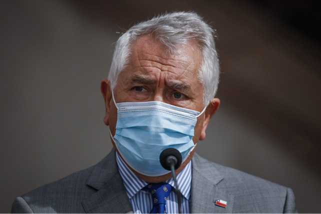 RESPONSABLE. El ministro de Salud de Chile