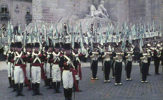 Granaderos y patricios.&nbsp;