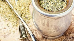 La yerba mate y la carne de cabra se suman al dólar agro