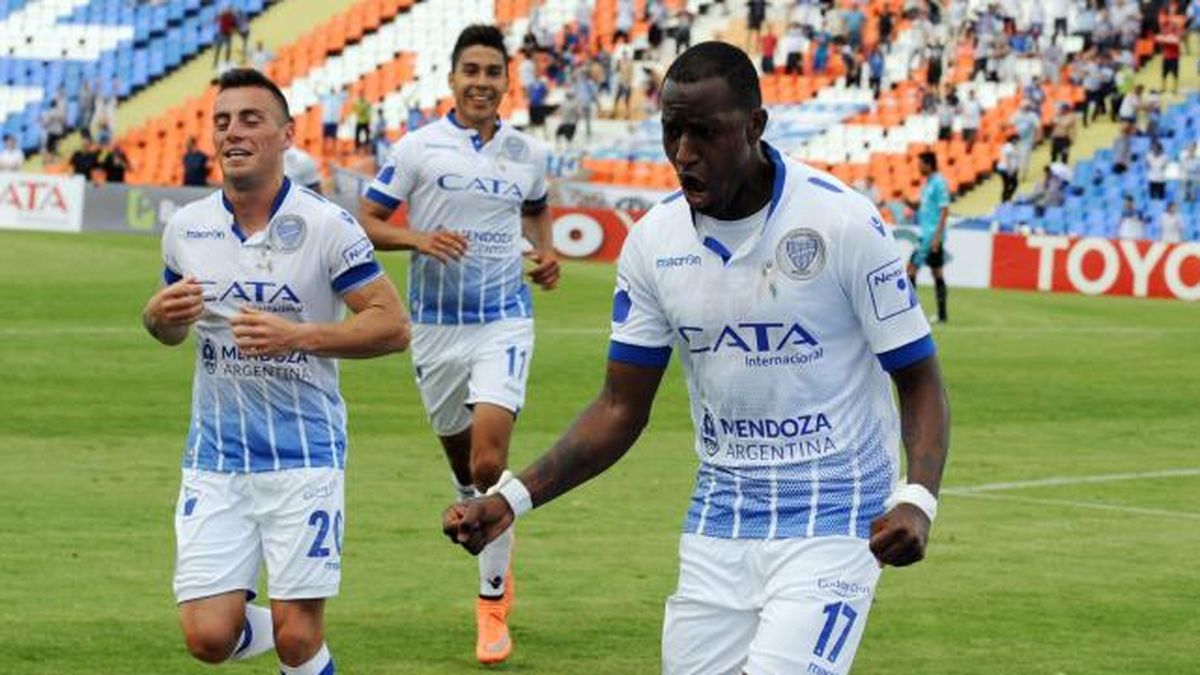 Godoy Cruz se hizo fuerte en Mendoza