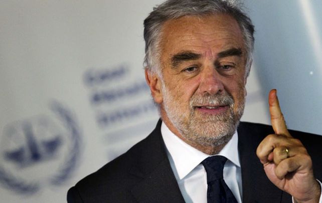 El exfiscal de la Corte Penal Internacional Luis Moreno Ocampo.