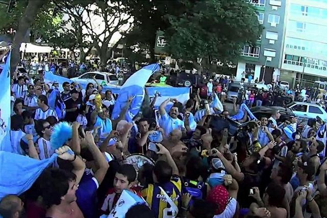 Comienza el éxodo de hinchas argentinos a ver a la Selección