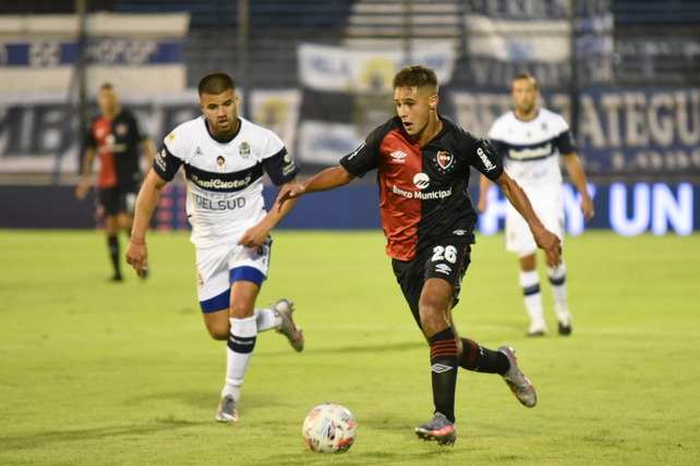 Gimnasia y Newells exponen sus necesidades en La Plata