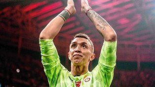 Estudiantes da el golpe al cerrar la llegada del arquero Fernando Muslera