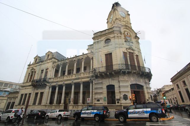 VIDEO. Causa Celis: allanan oficinas de la Municipalidad de Paraná y la casa del intendente