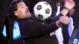 Diego lanzó Juguemos Juntos, una fundación de ayuda a la niñez