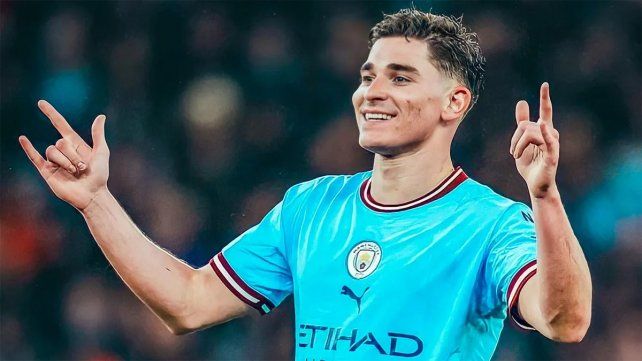 Gran presente de Julián Álvarez con dos goles en el inicio de la Champions League.