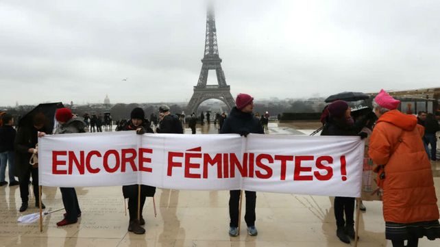 Francia multa con 90 euros el acoso sexual callejero