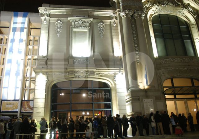 Esta noche en el teatro Municipal habrá un concierto de gala de la Orquesta Sinfónica.