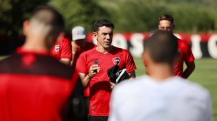 Larriera analiza un posible sistema de rotación que le de descanso a algunos jugadores en esta seguidilla de partidos.