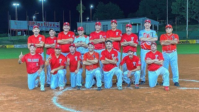 Talleres festejó por el tercer torneo de la APS en Lento.